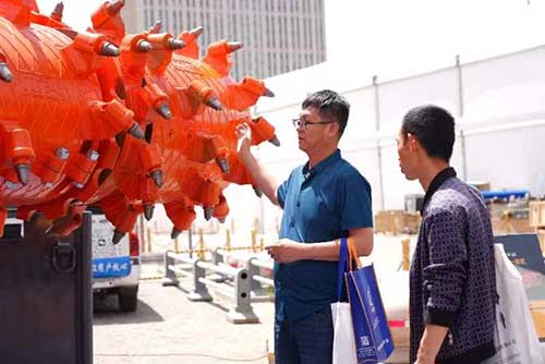 上海尊龙凯时-人生就是搏集团参展第十八届鄂尔多斯国际煤博会取得圆满成功(图3)